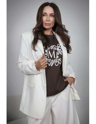 A classic jacket for stylish women