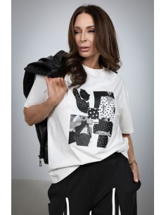 Stylish women's polka dot T-shirt - Pantone Dots