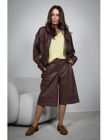 Fashionable and expressive culottes made of eco-leather